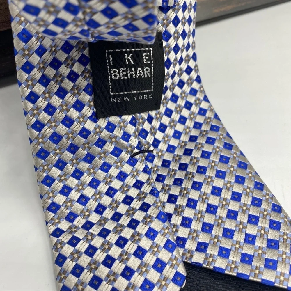 Ike Behar White Blue Gold‎ Square Design Silk Tie